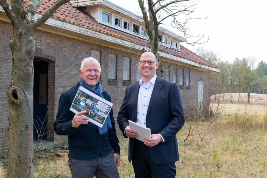 Bericht Projectdirecteur Crailo, Jan Nieuwenhuizen, geeft directiestokje door bekijken